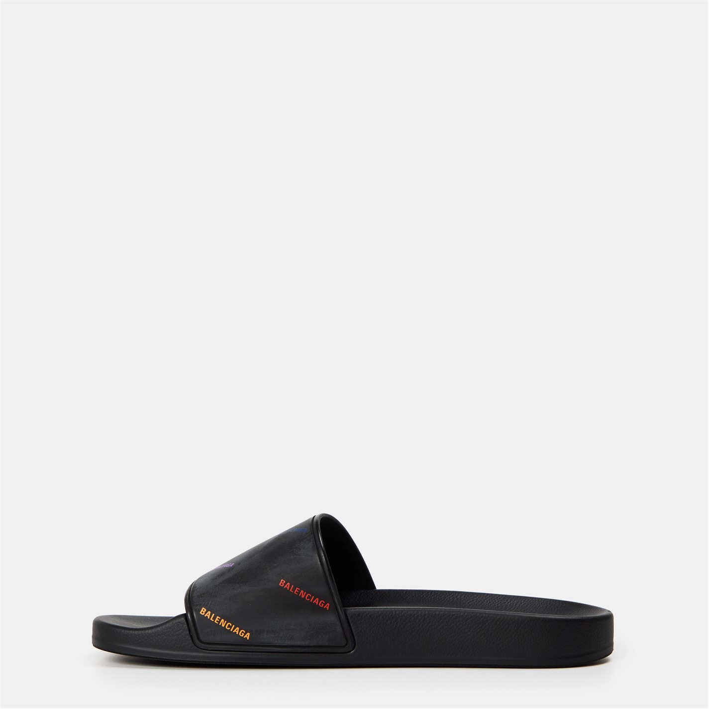 VETEMENTS Logo Flip Flops | Cruise Fashion