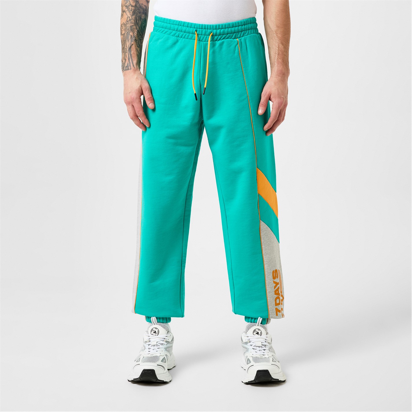7 DAYS ACTIVE Malone Joggers Cruise Fashion