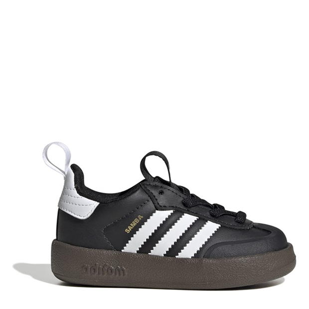 boys velcro trainers