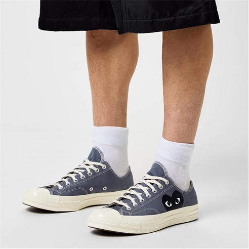 Comme des Garcons PLAY - Chuck Logo Low Trainers