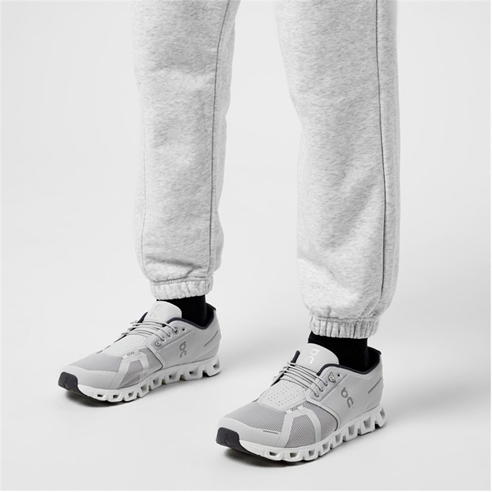 ON RUNNING - Cloud 5