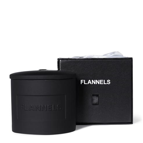 FLANNELS - Ceramic 700g Candle
